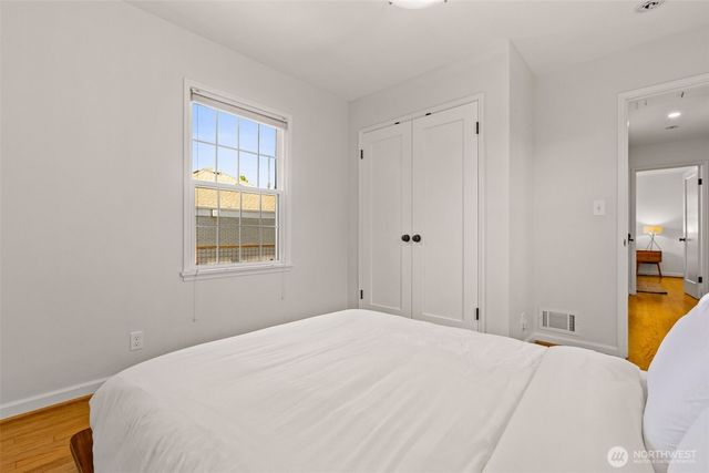 3701 SW Henderson Street, Seattle, WA 98126