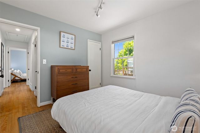 3701 SW Henderson Street, Seattle, WA 98126