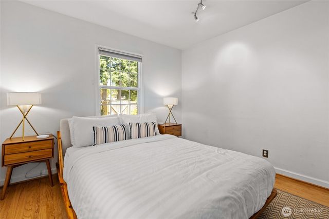 3701 SW Henderson Street, Seattle, WA 98126