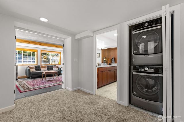 3701 SW Henderson Street, Seattle, WA 98126