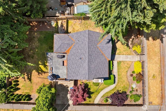 3701 SW Henderson Street, Seattle, WA 98126