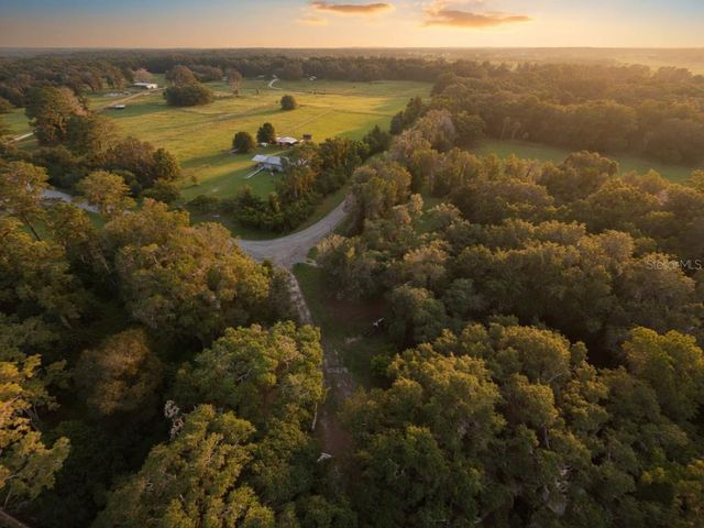 24368 DORSEY SMITH ROAD, Brooksville, FL 34601