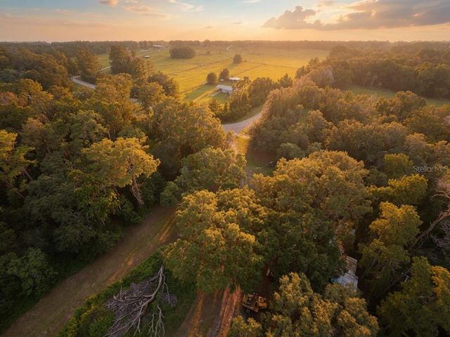 24368 DORSEY SMITH ROAD, Brooksville, FL 34601