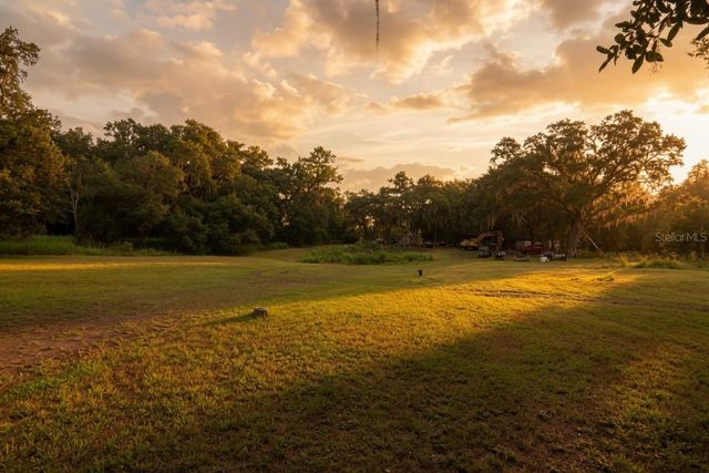 24368 DORSEY SMITH ROAD, Brooksville, FL 34601