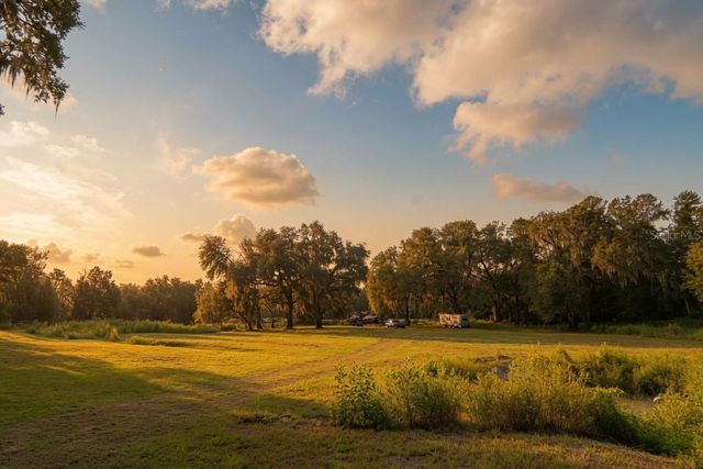 24368 DORSEY SMITH ROAD, Brooksville, FL 34601