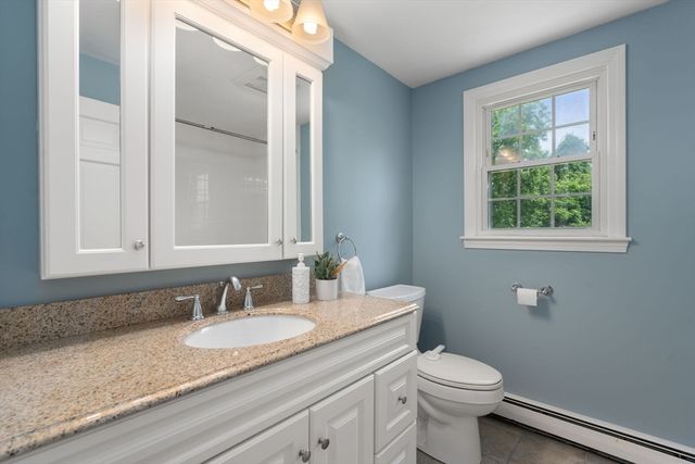 11 Foxhill Rd, Framingham, MA 01701