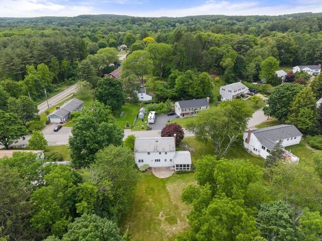 11 Foxhill Rd, Framingham, MA 01701
