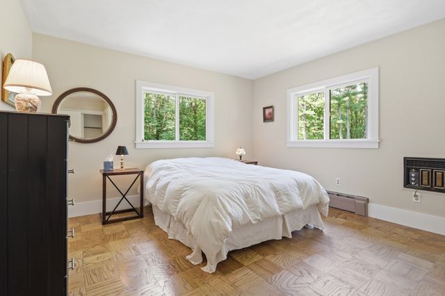 131 Warren Ave, Harvard, MA 01451