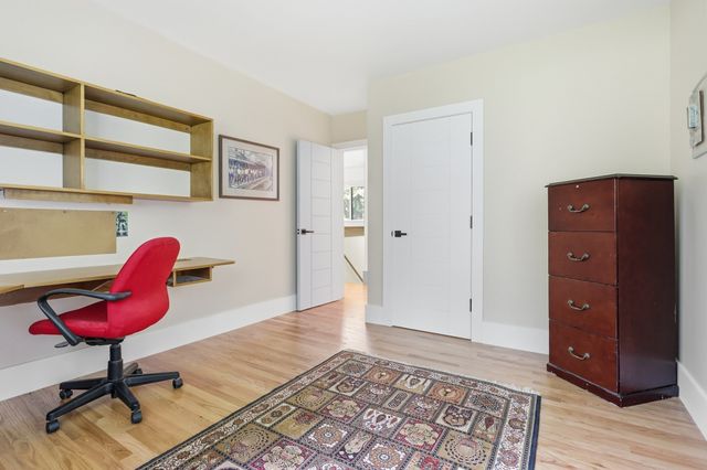 131 Warren Ave, Harvard, MA 01451