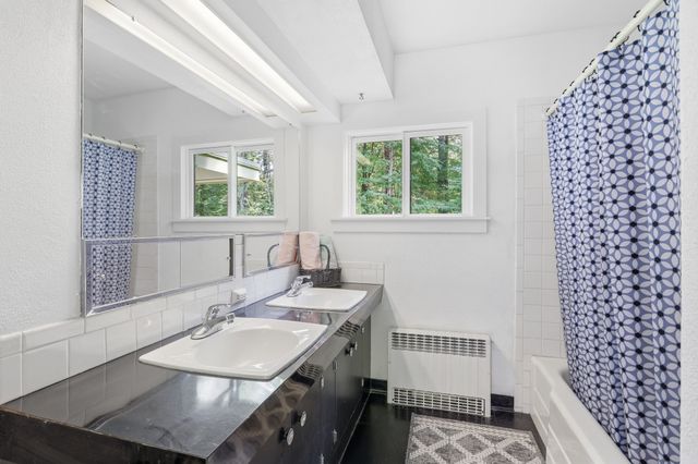 131 Warren Ave, Harvard, MA 01451