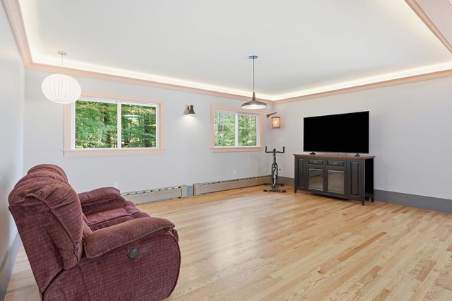 131 Warren Ave, Harvard, MA 01451