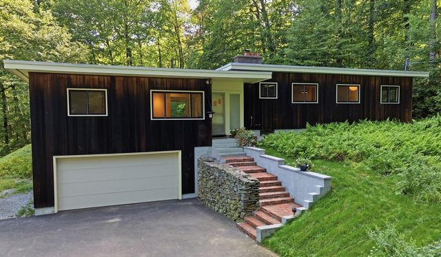 131 Warren Ave, Harvard, MA 01451