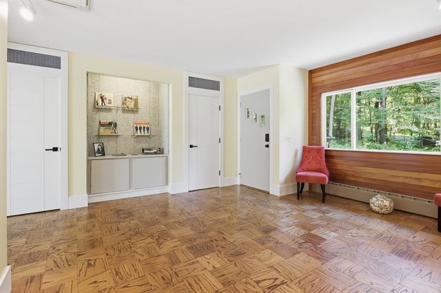 131 Warren Ave, Harvard, MA 01451