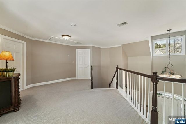16 Baxter Lane, West Orange, NJ 07052