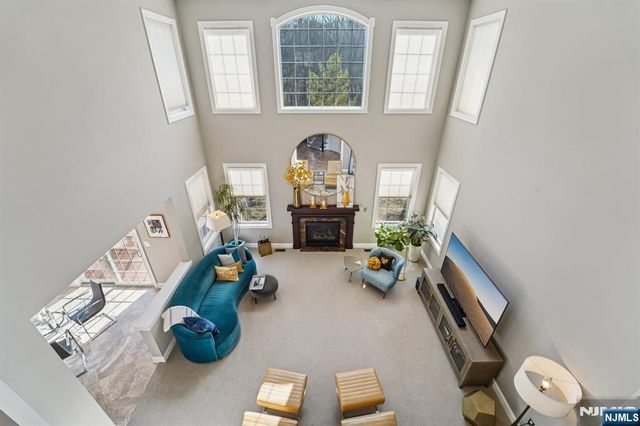 16 Baxter Lane, West Orange, NJ 07052