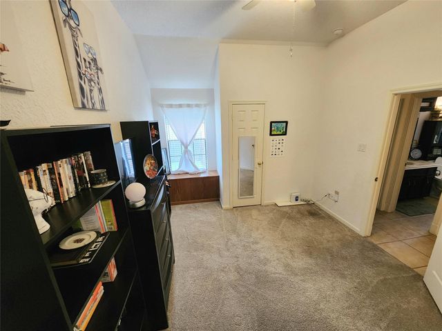 104 Portulaca Street, Lake Jackson, TX 77566