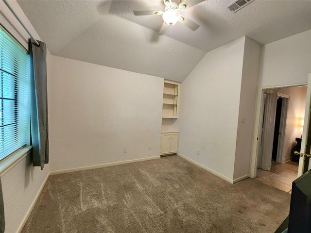 104 Portulaca Street, Lake Jackson, TX 77566