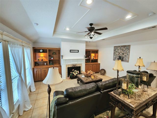 104 Portulaca Street, Lake Jackson, TX 77566