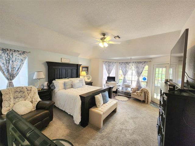 104 Portulaca Street, Lake Jackson, TX 77566