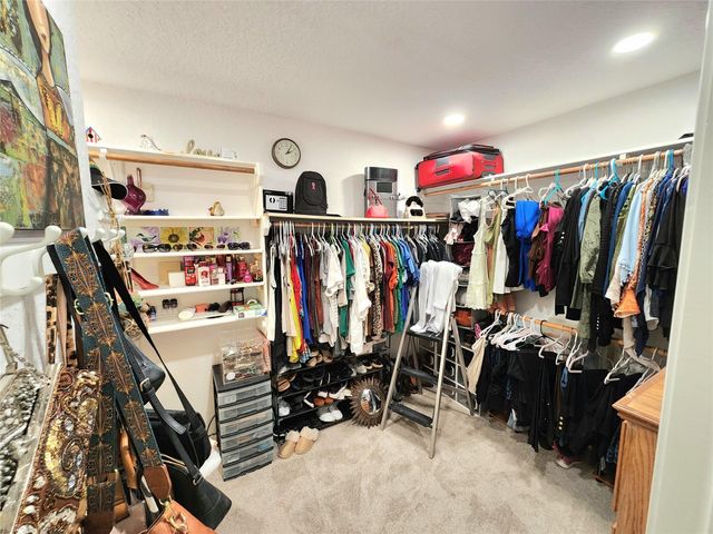 104 Portulaca Street, Lake Jackson, TX 77566