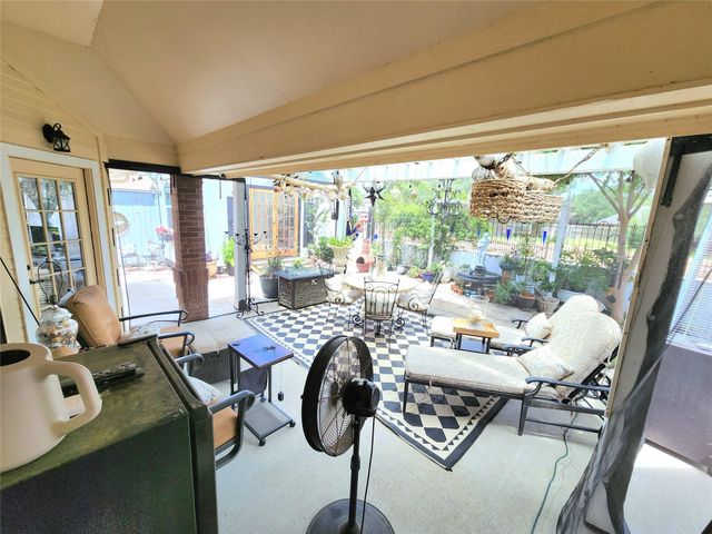 104 Portulaca Street, Lake Jackson, TX 77566