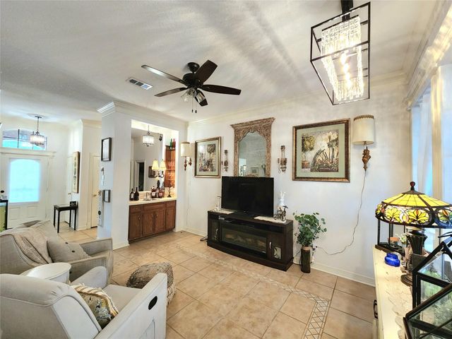 104 Portulaca Street, Lake Jackson, TX 77566