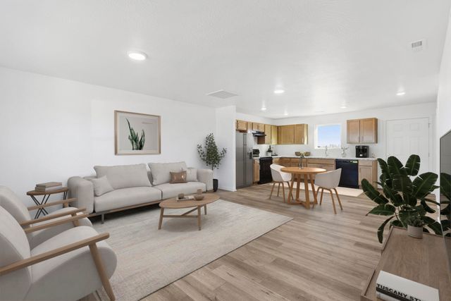 823 Hoffman Hills Boulevard, Willard, MO 65781