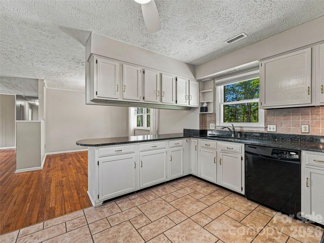 38 Chadwick Wade Drive, Asheville, NC 28804