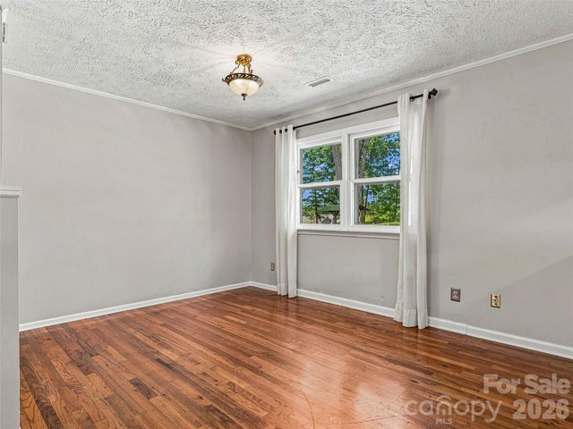 38 Chadwick Wade Drive, Asheville, NC 28804