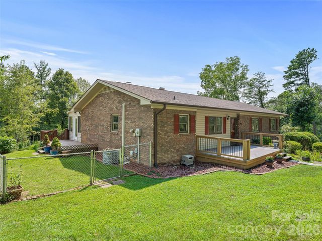 38 Chadwick Wade Drive, Asheville, NC 28804