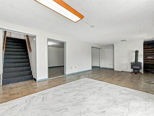 38 Chadwick Wade Drive, Asheville, NC 28804