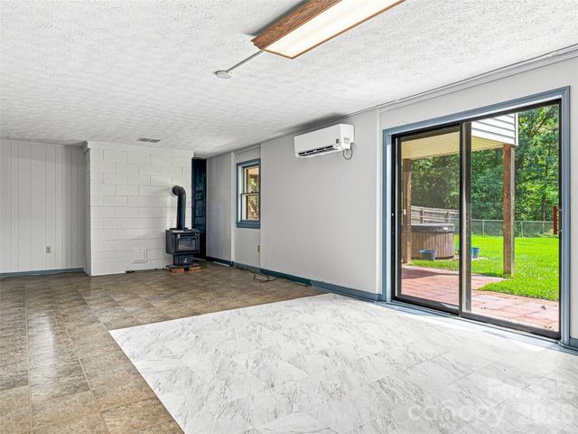 38 Chadwick Wade Drive, Asheville, NC 28804