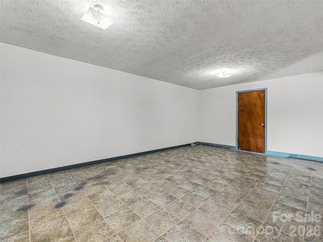 38 Chadwick Wade Drive, Asheville, NC 28804
