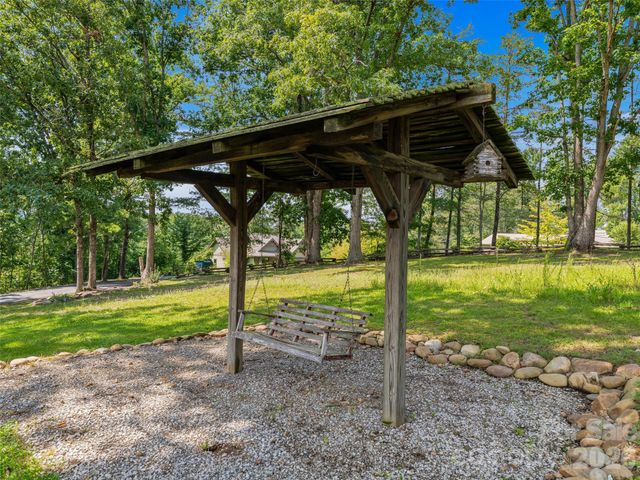38 Chadwick Wade Drive, Asheville, NC 28804