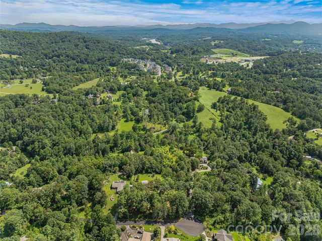 38 Chadwick Wade Drive, Asheville, NC 28804