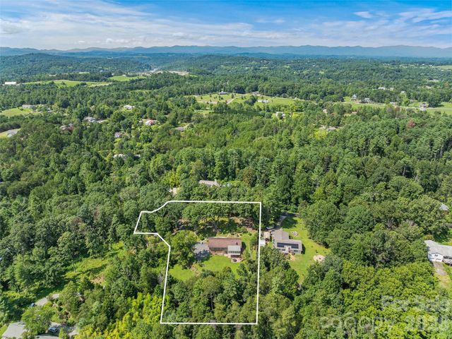 38 Chadwick Wade Drive, Asheville, NC 28804