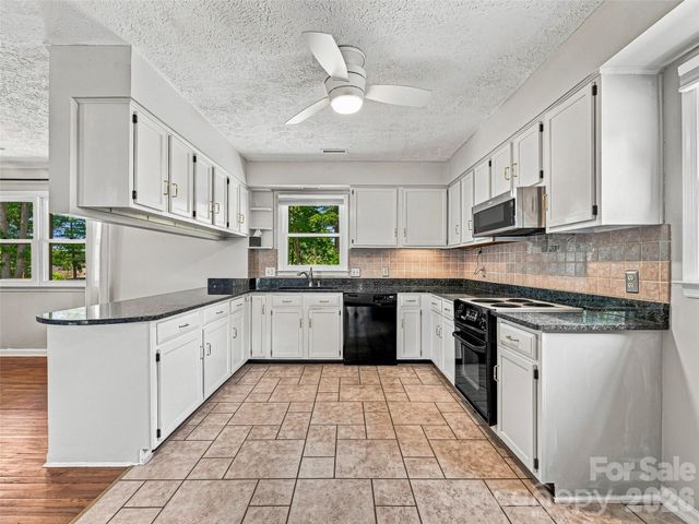 38 Chadwick Wade Drive, Asheville, NC 28804