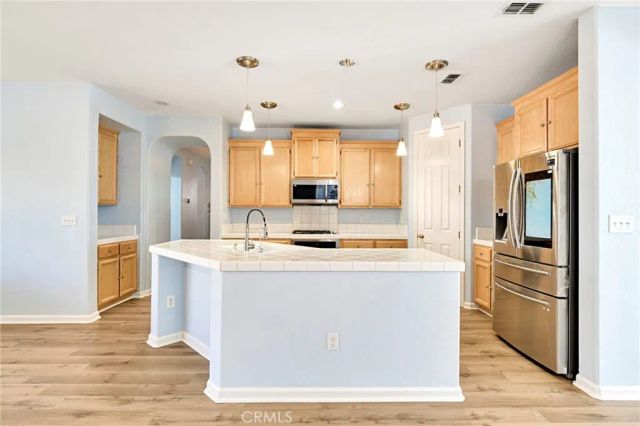 1049 Stanford, Madera, CA 93637