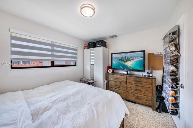 30 NW 56th Court 32, Miami, FL 33126