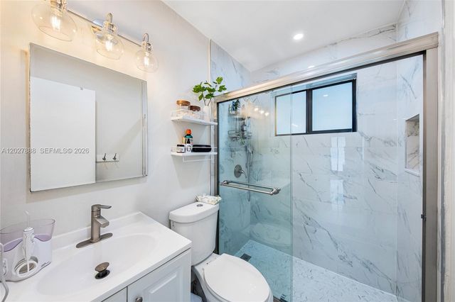 30 NW 56th Court 32, Miami, FL 33126