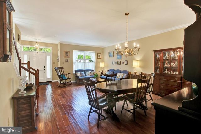 107 CASTLE DR, North Wales, PA 19454