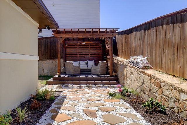 9033 Quarry Hill Court, Fort Worth, TX 76179