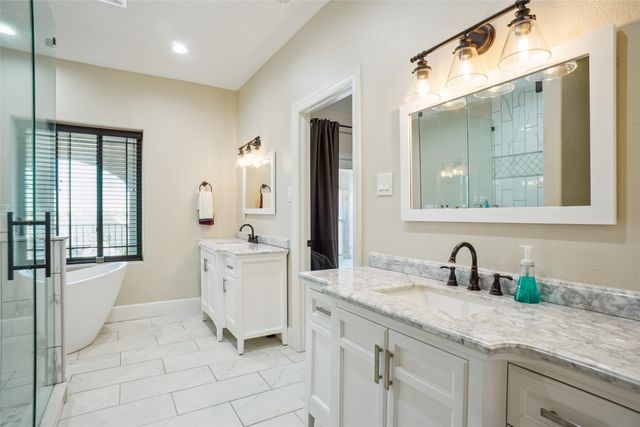 9033 Quarry Hill Court, Fort Worth, TX 76179