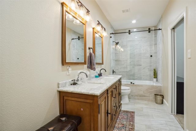 9033 Quarry Hill Court, Fort Worth, TX 76179