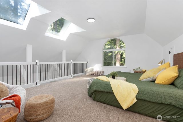 981 Red Valley Lane, Maple Falls, WA 98266