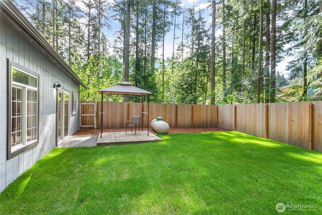 981 Red Valley Lane, Maple Falls, WA 98266