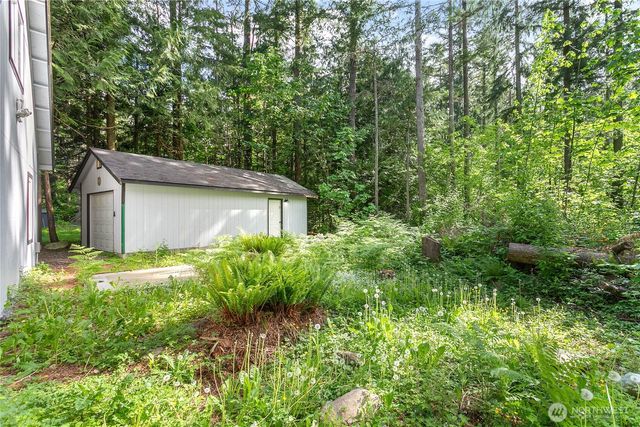 981 Red Valley Lane, Maple Falls, WA 98266
