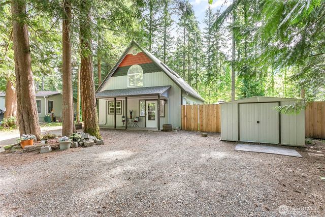 981 Red Valley Lane, Maple Falls, WA 98266