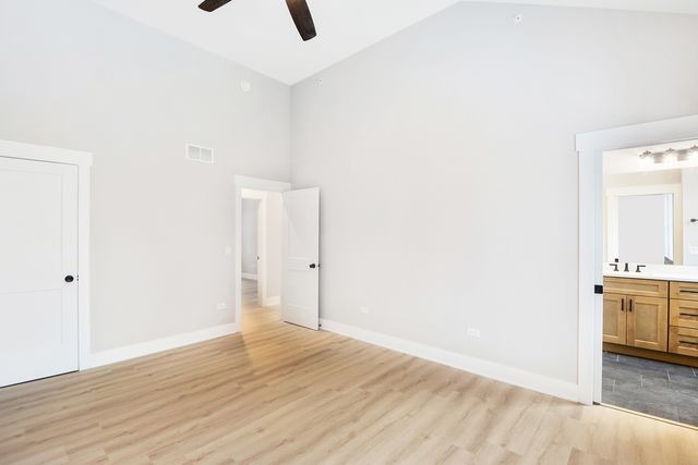 28722 N Madison Avenue, Wauconda, IL 60084