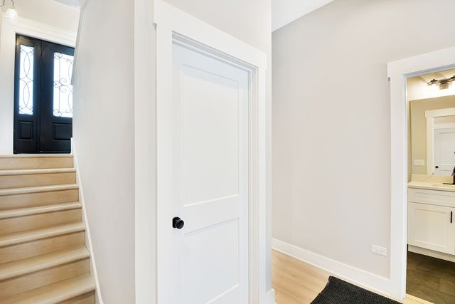 28722 N Madison Avenue, Wauconda, IL 60084